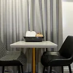 Hotel Chloe